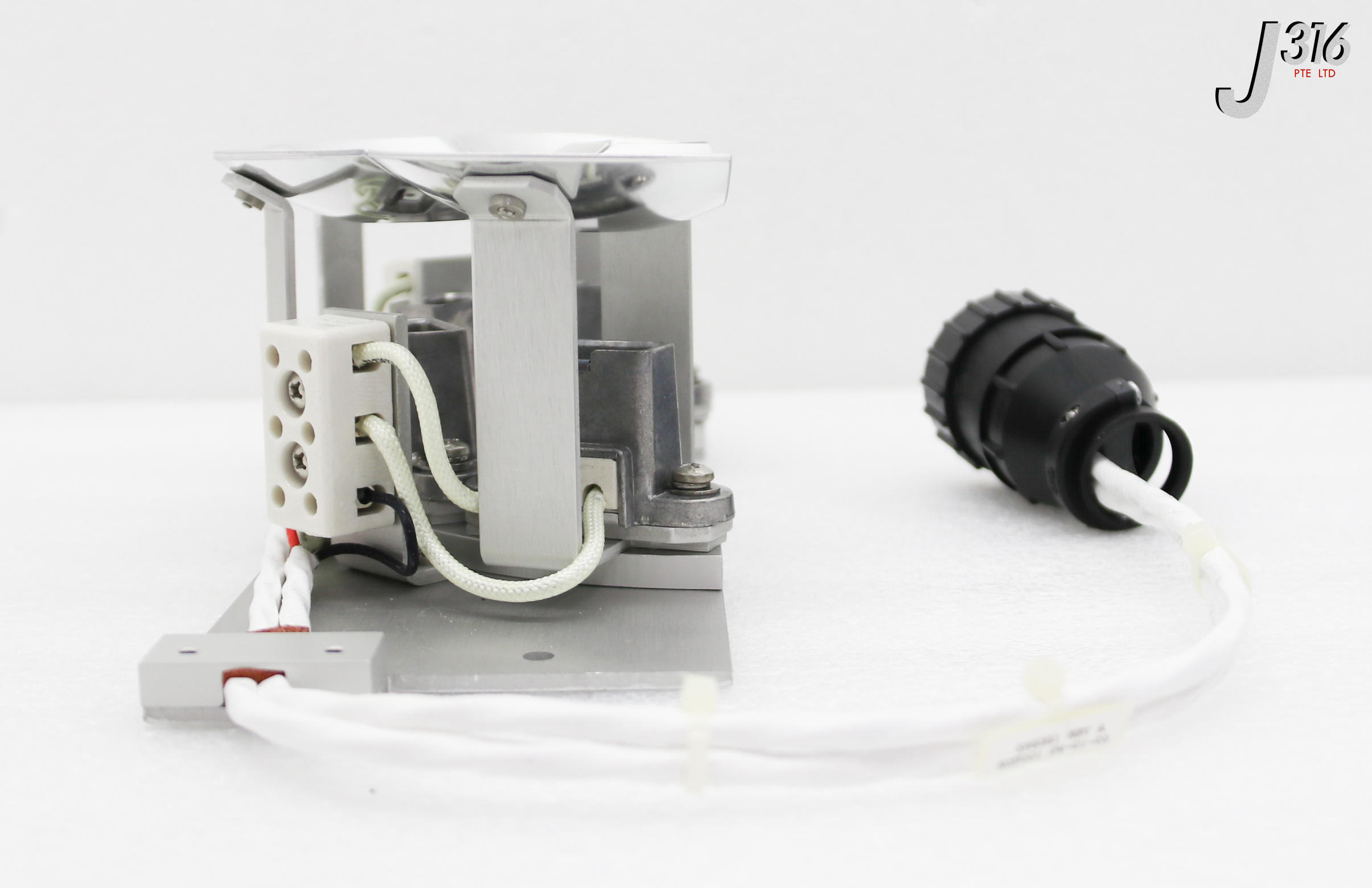 35426 AXCELIS LAMP HOLDER ASSY 398381 | eBay